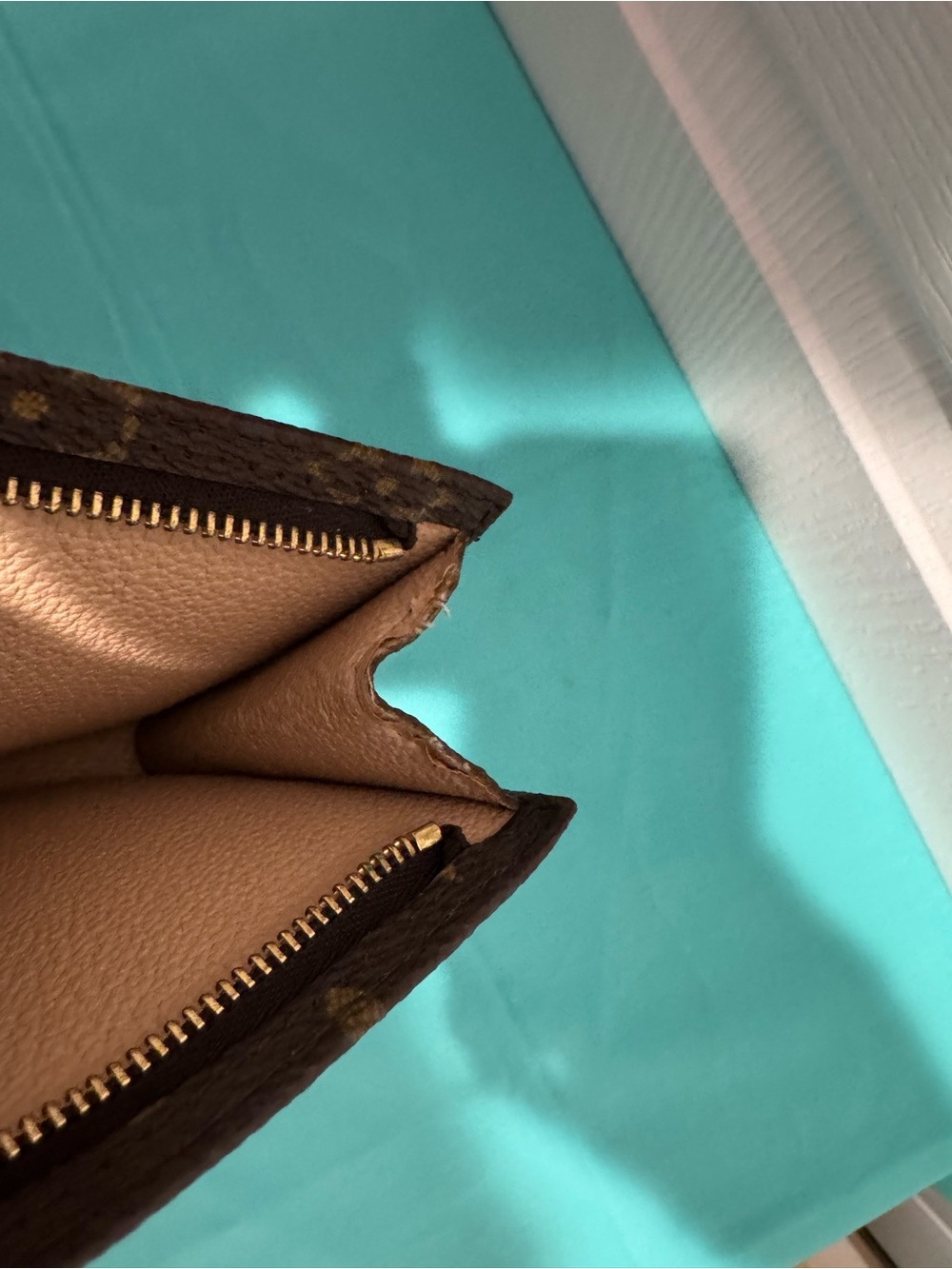 Louis Vuitton Tan Monogram Pochette 20 - Picture 11 of 11